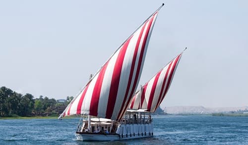 Why a Dahabiya Is Different from a Large Nile Cruise Ship